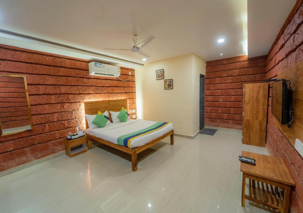 Salt Water Resort Dāpoli Exterior foto