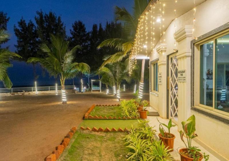 Salt Water Resort Dāpoli Exterior foto
