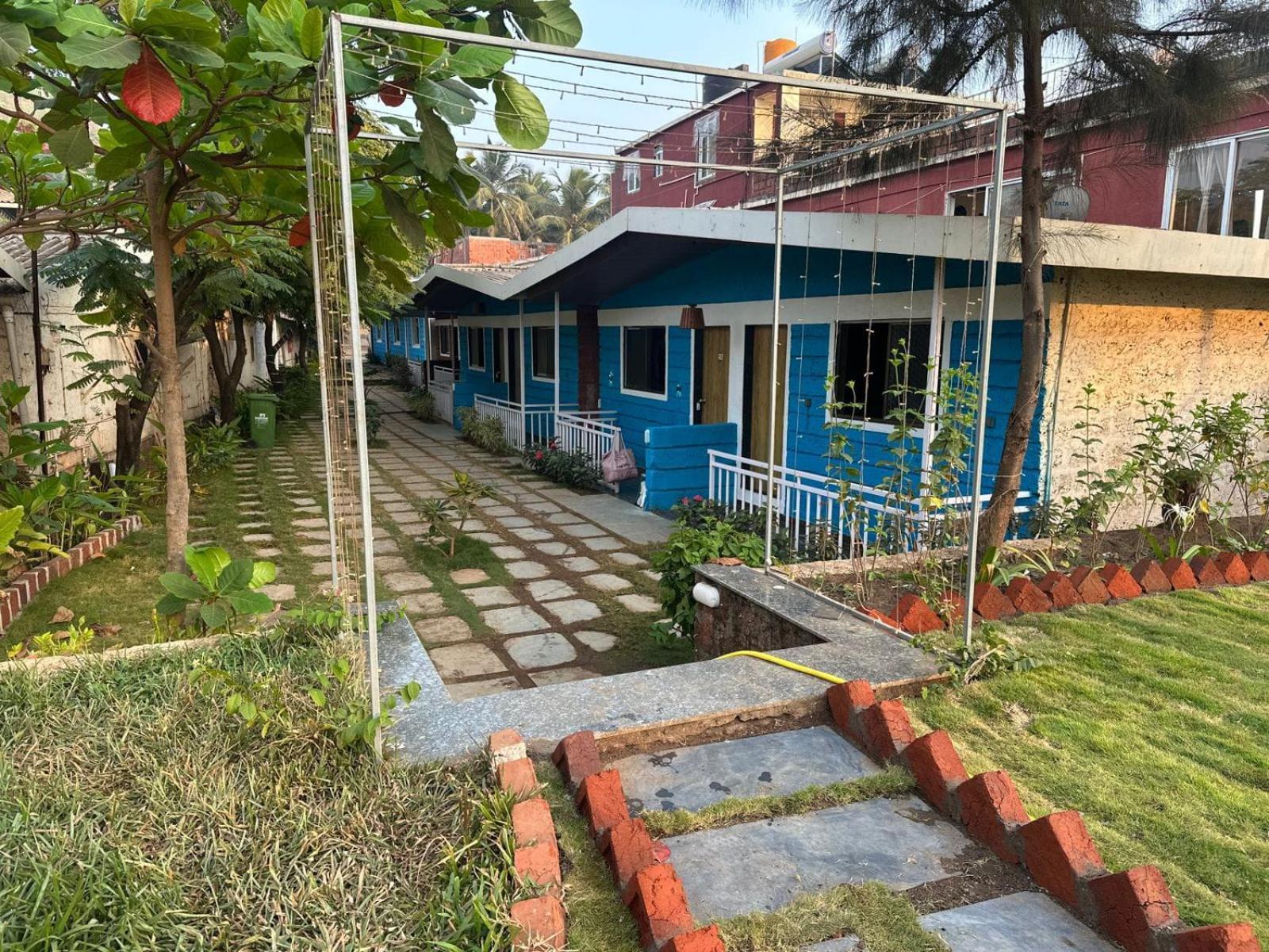 Salt Water Resort Dāpoli Exterior foto